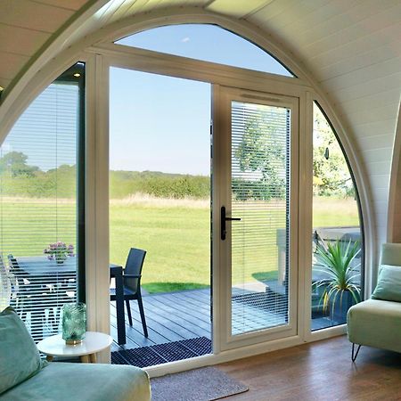 Eastridge Glamping Villa ชรูว์สเบอรี ภายนอก รูปภาพ