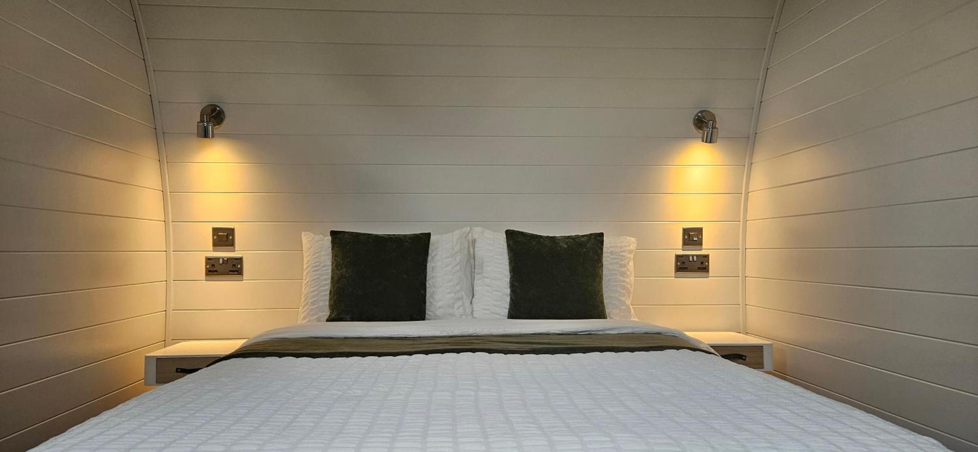 Eastridge Glamping Villa ชรูว์สเบอรี ภายนอก รูปภาพ